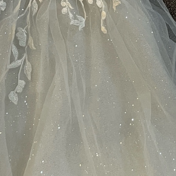 Like new Sparkle Organza Flower Girl Dress - Picture 15 of 15